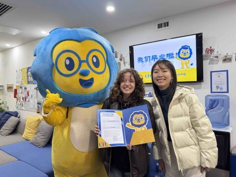 Chinese language students || Camilla and Linda